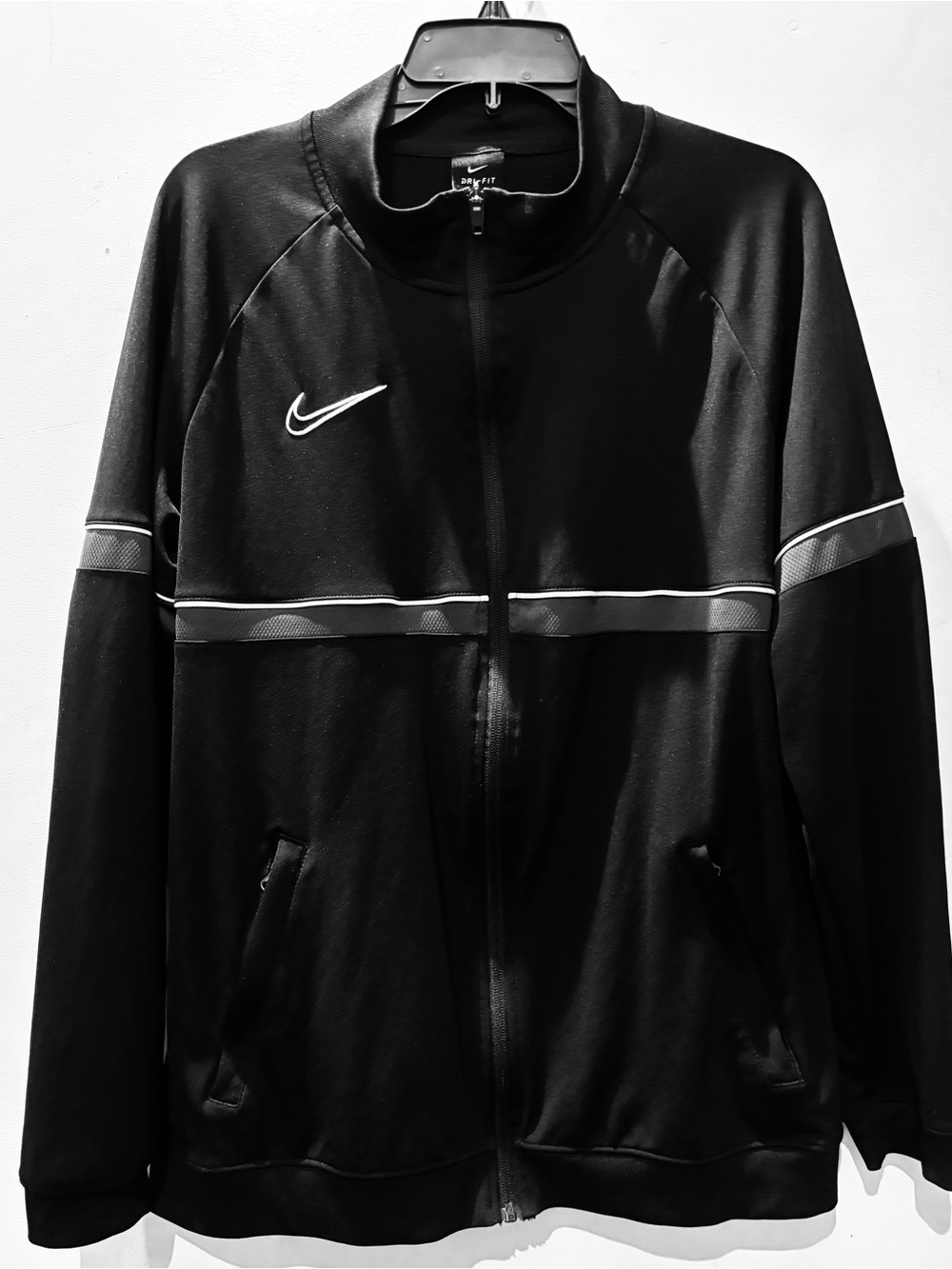 Nike Menβs Dri-FIT Academy Track Jacket.
